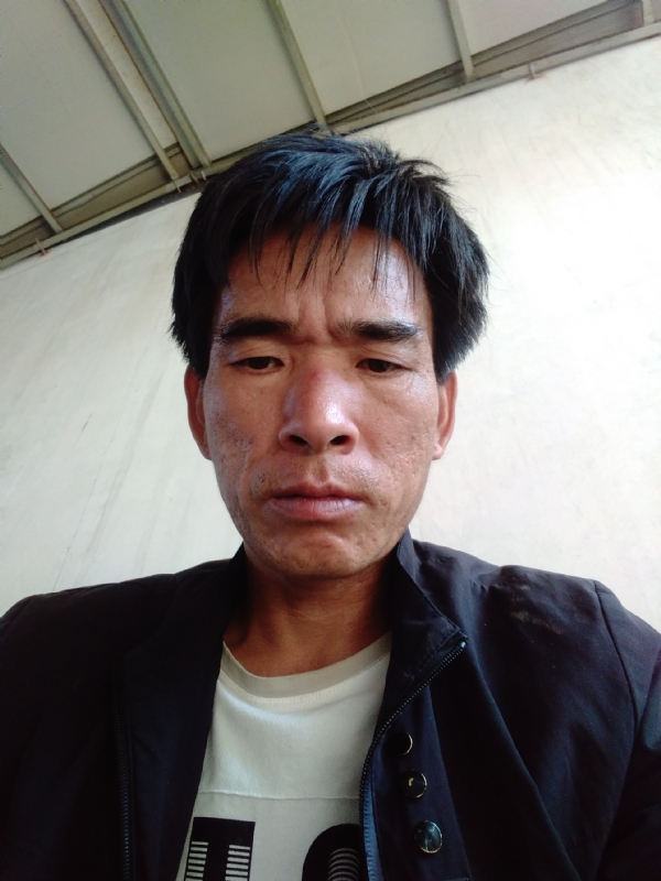 项斌的第一张照片--巍山认干亲服务网